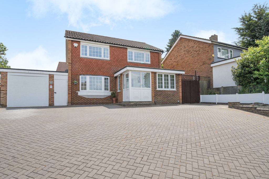 Property photo 1 of 19 External