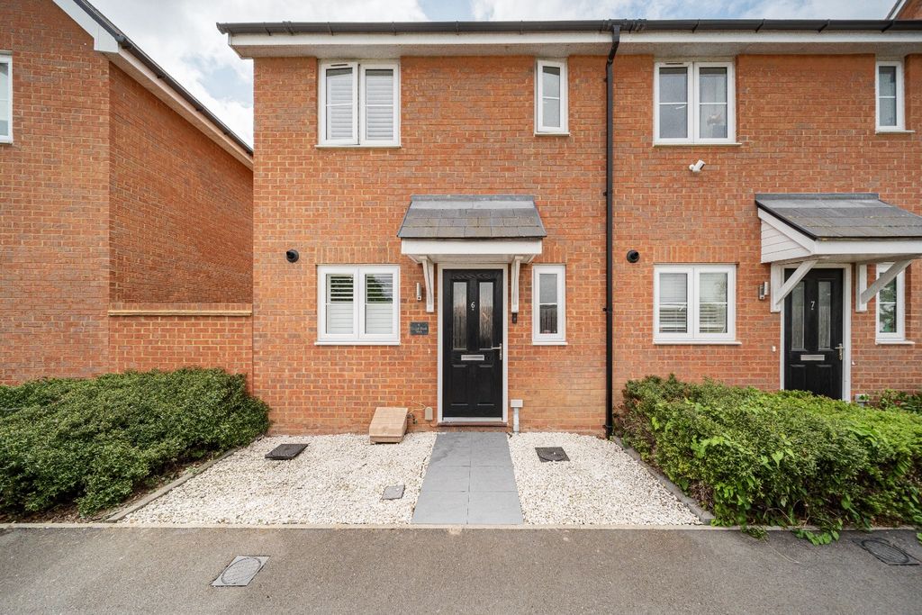 Property photo 1 of 17 5250811