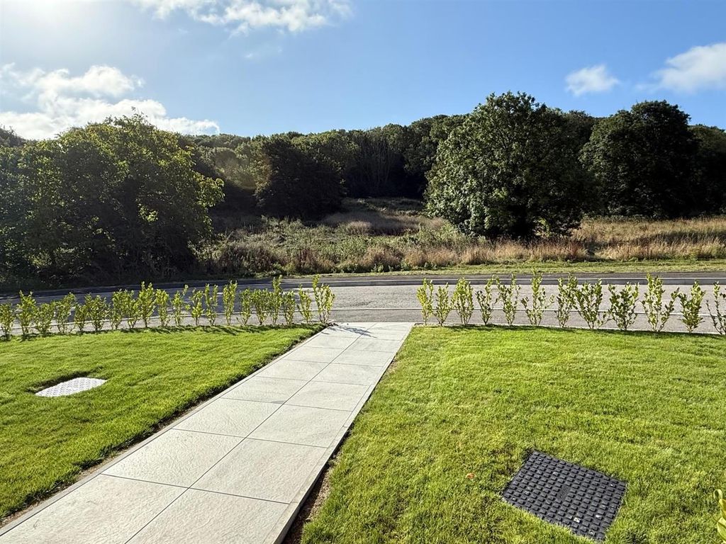 Property photo 2 of 17 Plot 435 Outlook.Jpeg