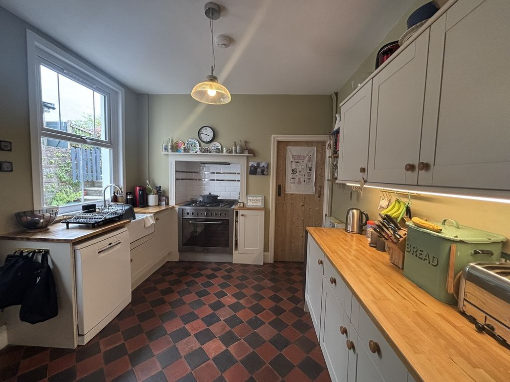 Property photo 3 of 23 Not Specified