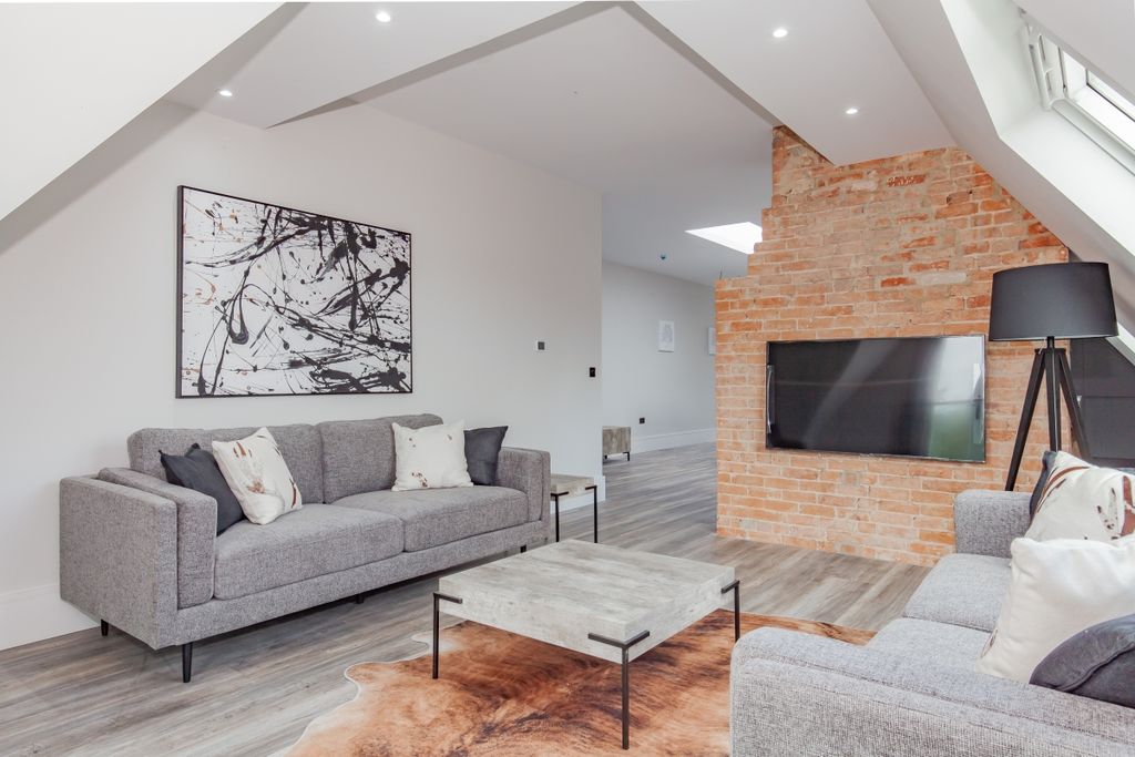 Property photo 1 of 9 111561