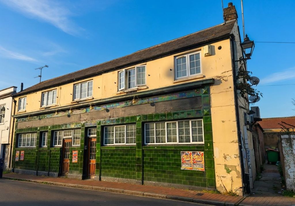 Property photo 1 of 1