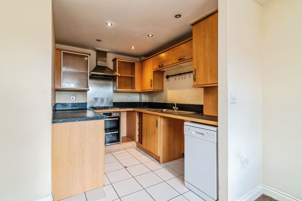 Property photo 2 of 16