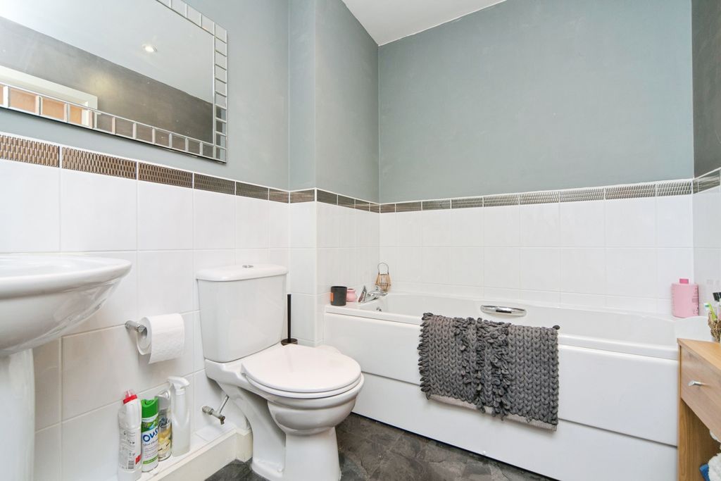 Additional image 11 of 2 bed flat for saleLon Pedr, Llandudno LL30