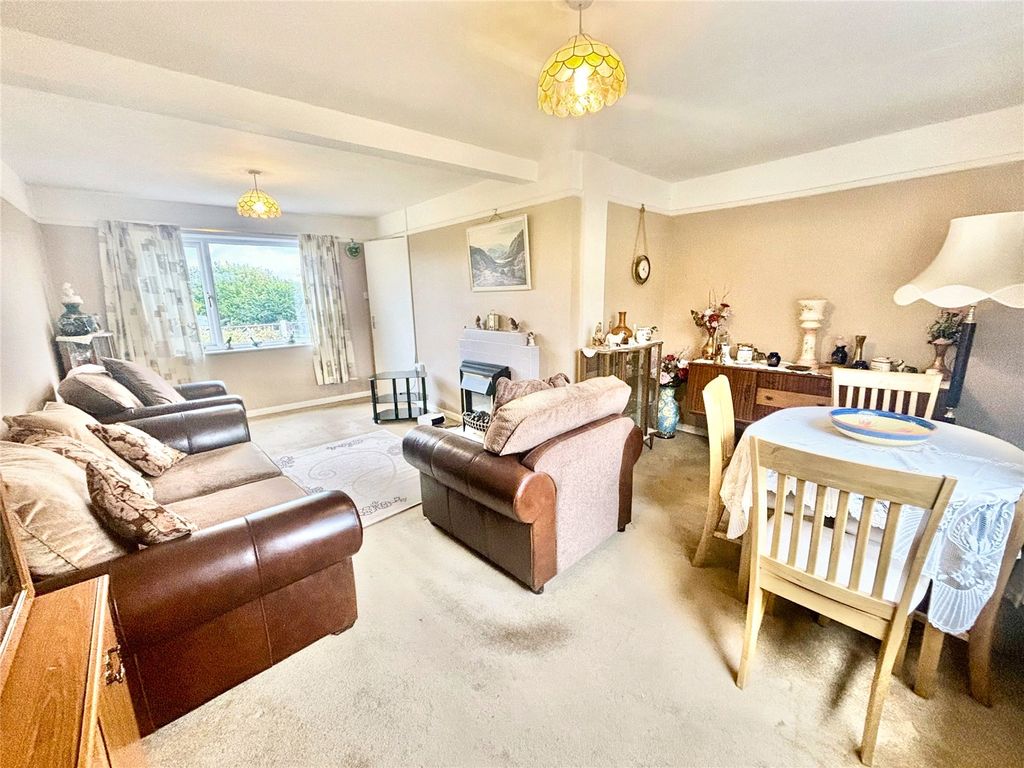 Property photo 3 of 10 Sitting Room