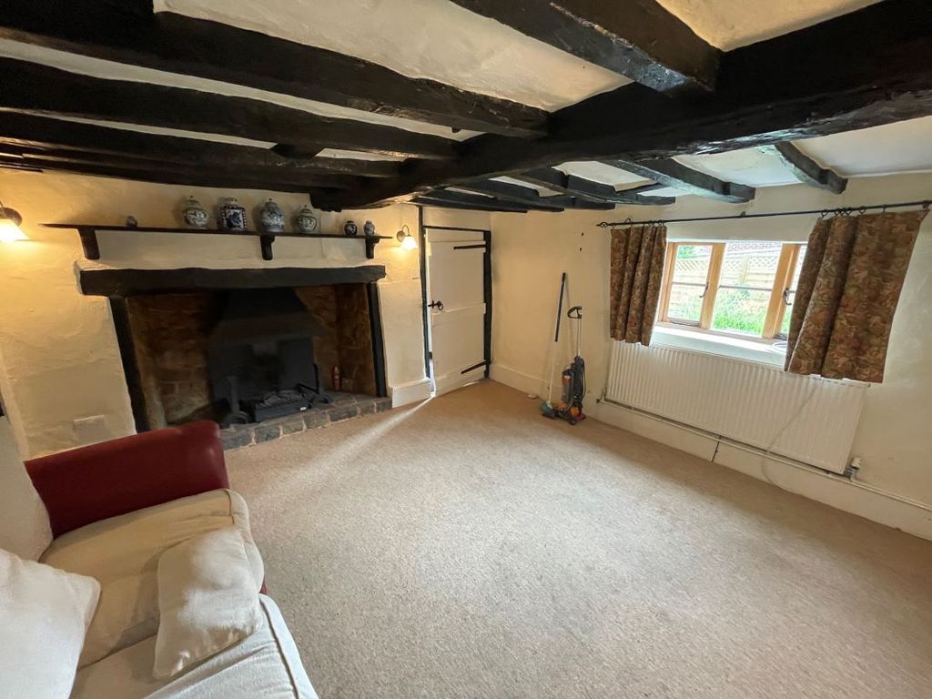 Property photo 2 of 28