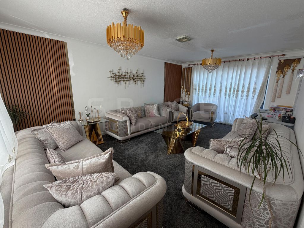 Property photo 2 of 19 Living Room