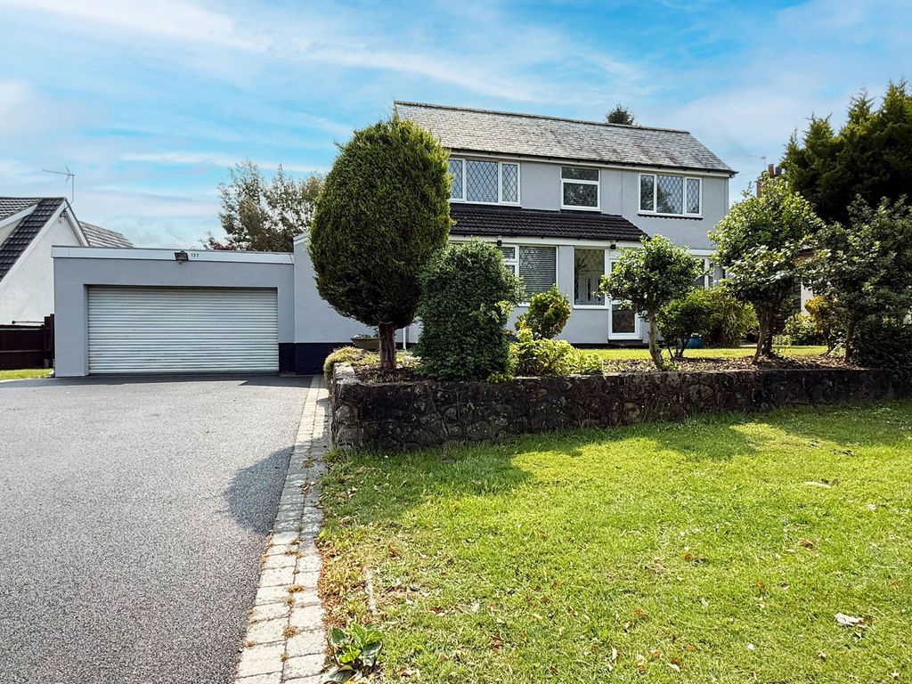 Property photo 1 of 27