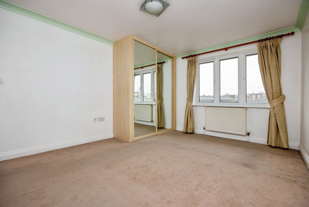 Property photo 3 of 20 Pbox-Img.Jpg