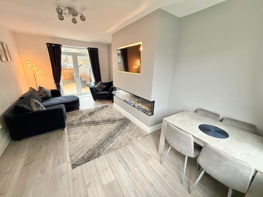 Property photo 3 of 22