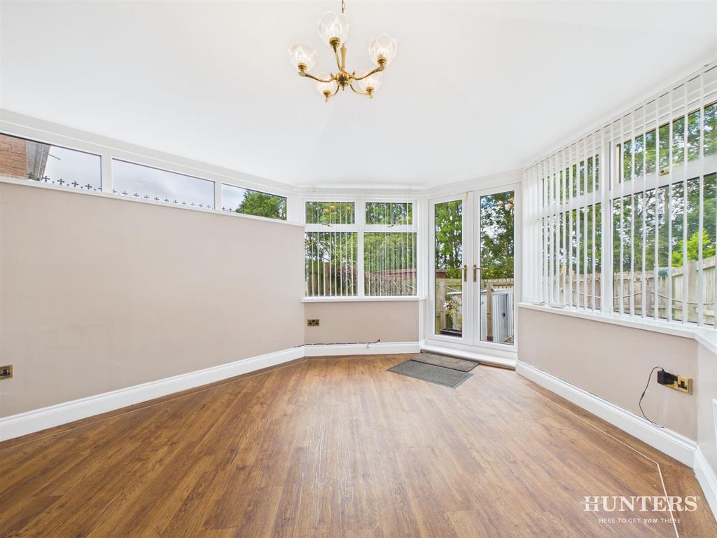 Property photo 3 of 18 Cam05287G0-Pr0227-Still007.Jpg