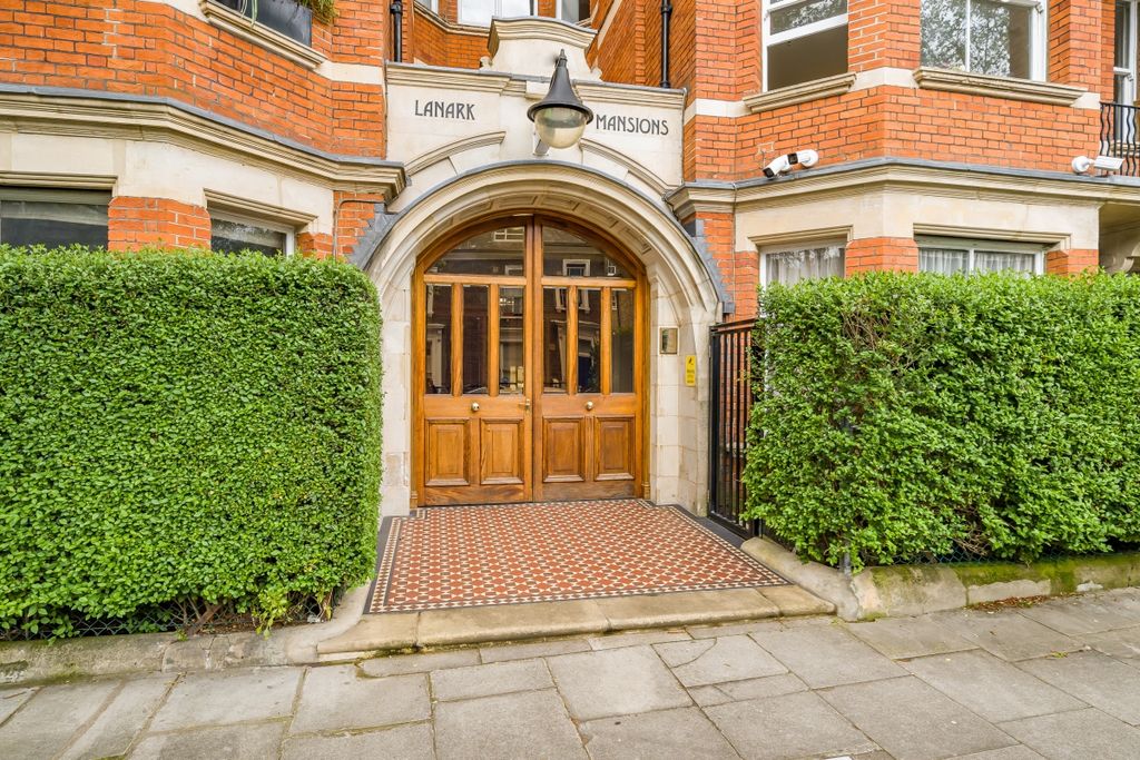 Property photo 1 of 9 977705 (1)