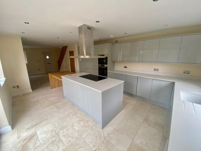 Property photo 2 of 13 Photo 8