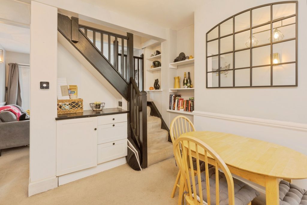 Property photo 2 of 12 Pbox-Img.Jpg