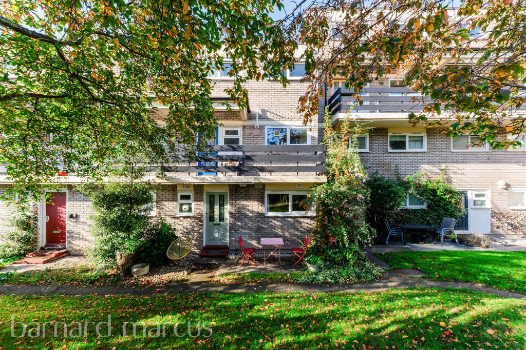 Property photo 3 of 12