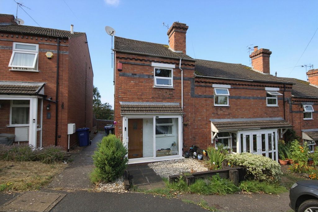 Property photo 1 of 8