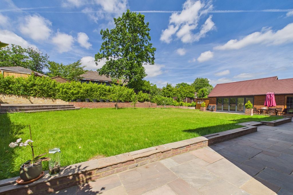 Property photo 3 of 24 Picture No. 07
