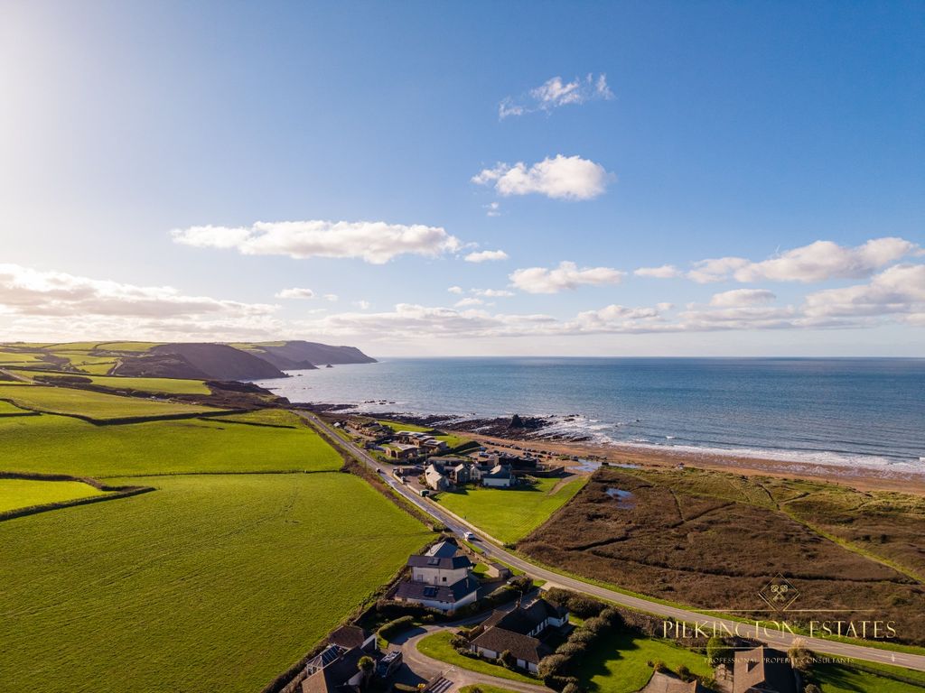 Property photo 2 of 36 4628762