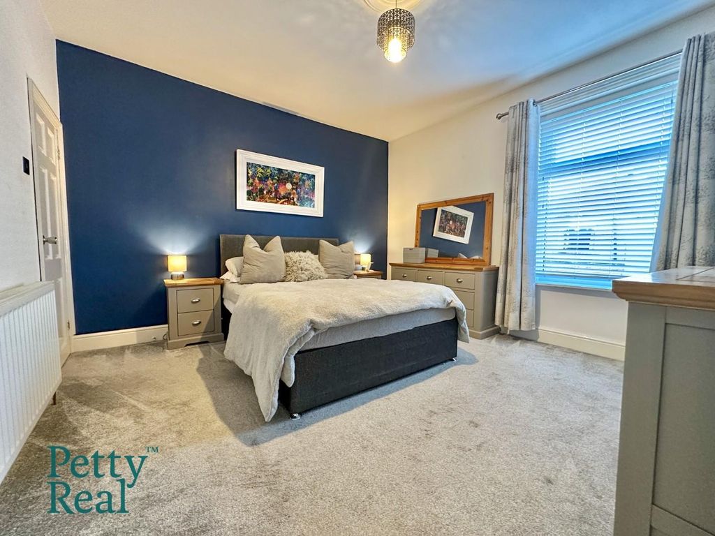 Property photo 3 of 15 2E7C7D20-022C-49E1-BA9B-5C35A2D952B2.Jpeg