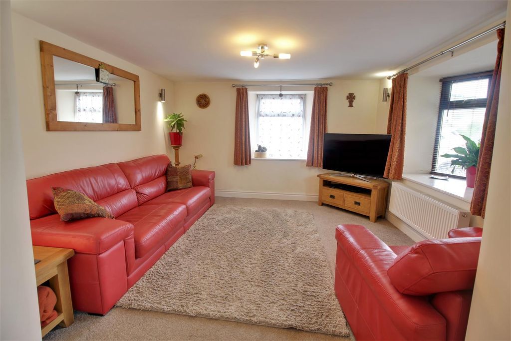 Property photo 3 of 15