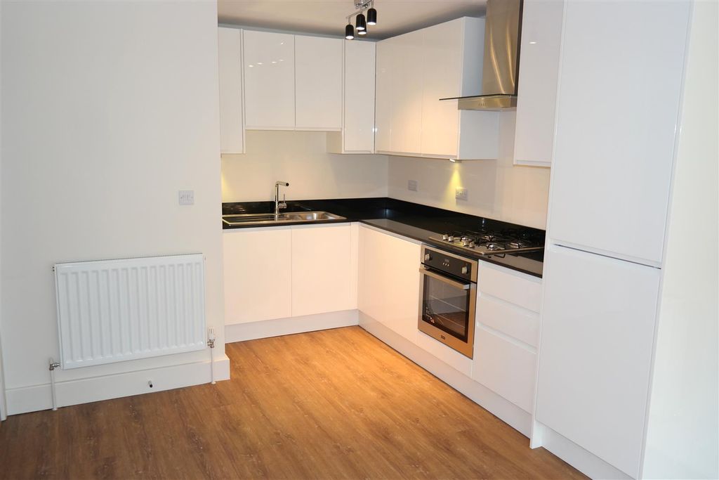 Property photo 2 of 9 002 Bloomsbury Court - Kitchen - 1.Jpg