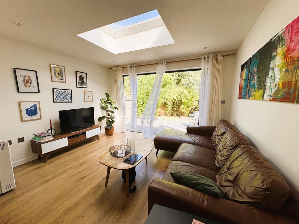 Property photo 3 of 12 Lounge 3.Jpg