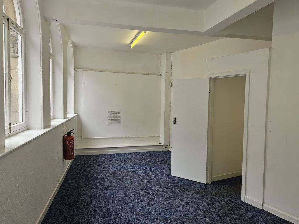 Property photo 2 of 4
