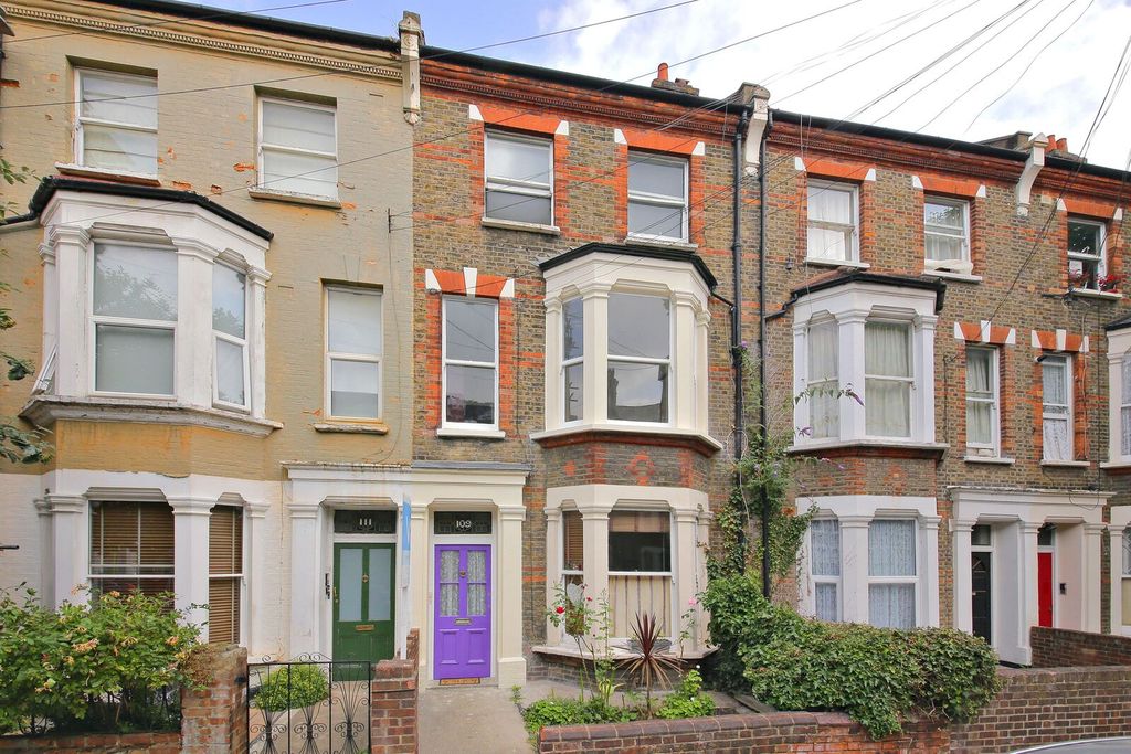 Property photo 2 of 10