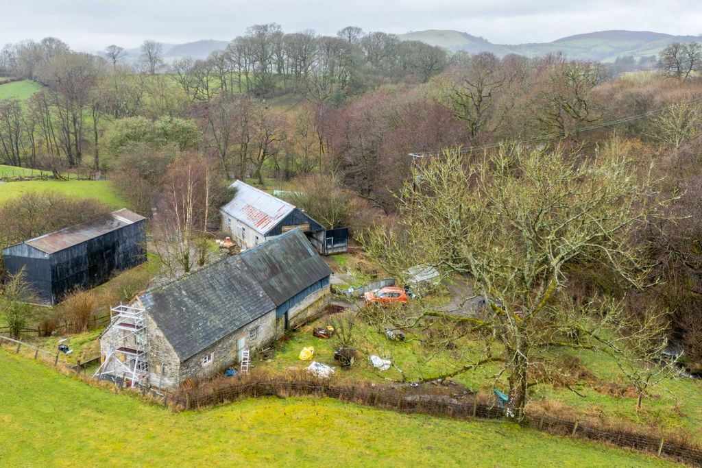 Property photo 1 of 18
