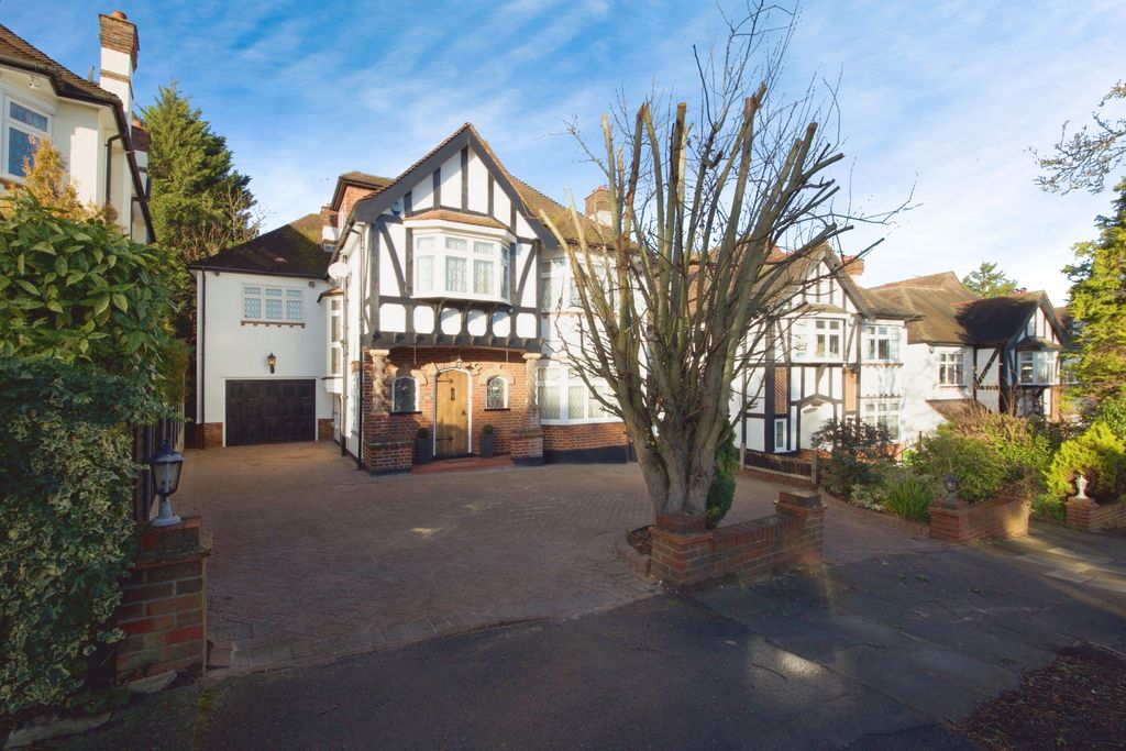Property photo 1 of 10