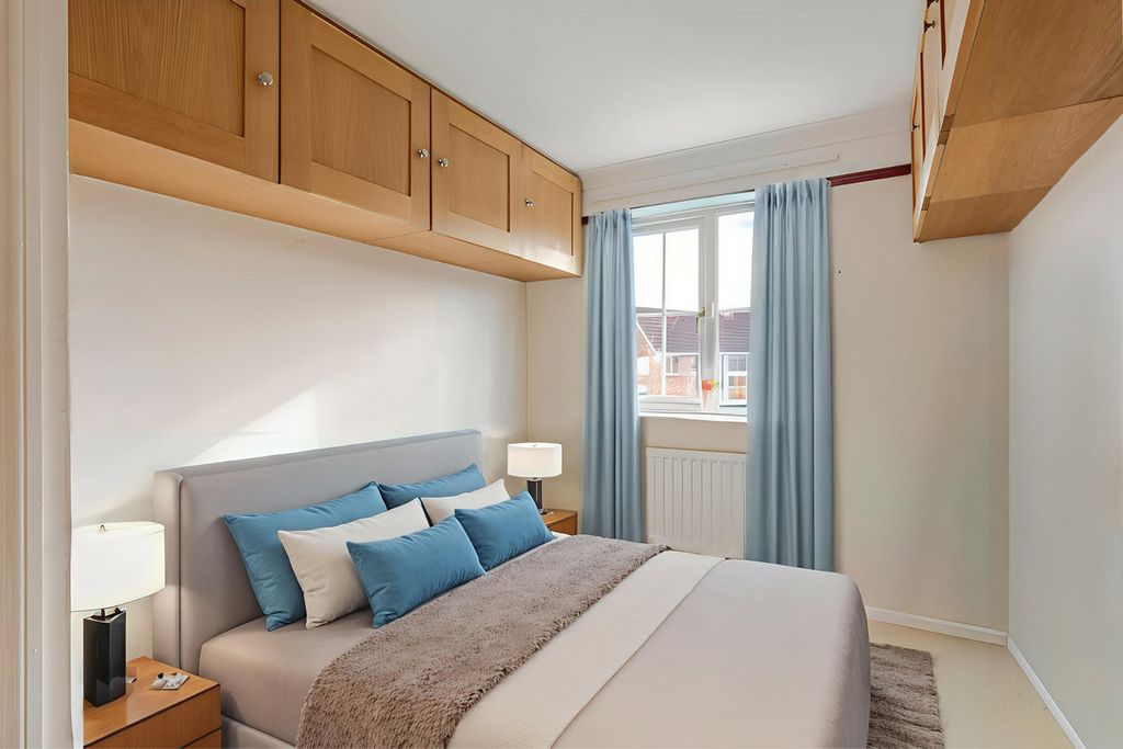 Property photo 3 of 17