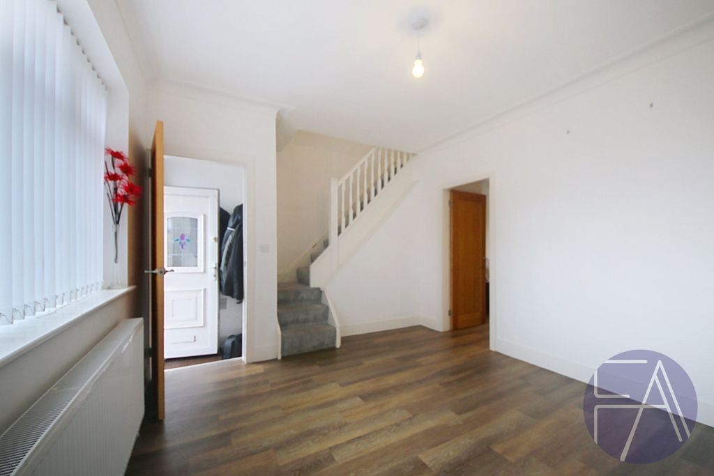 Property photo 2 of 15 4694191