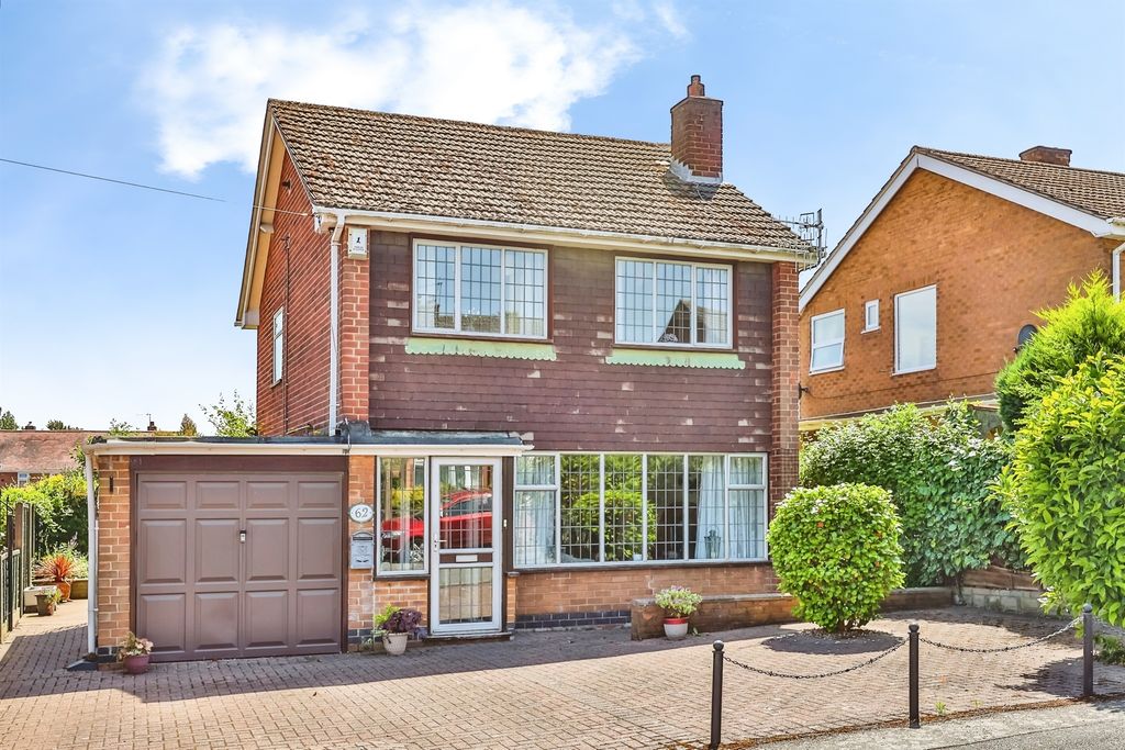 Property photo 1 of 33