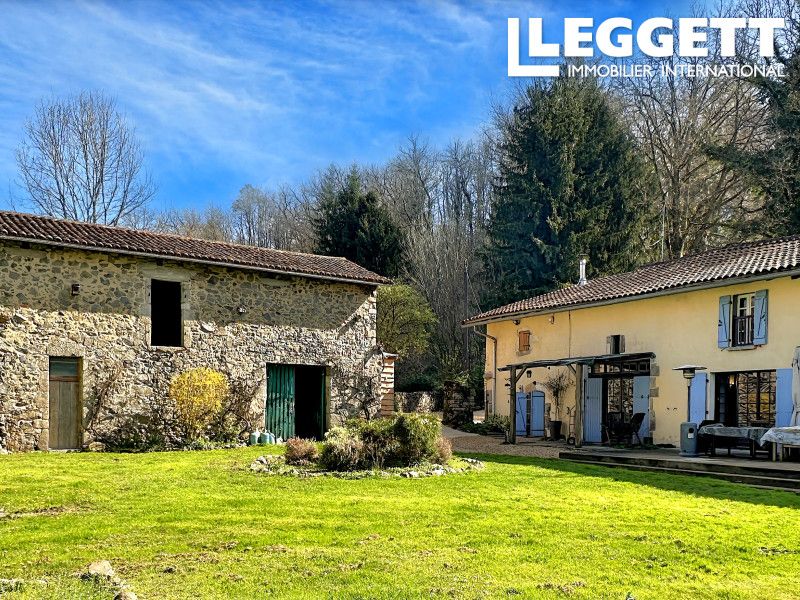 Property photo 2 of 10