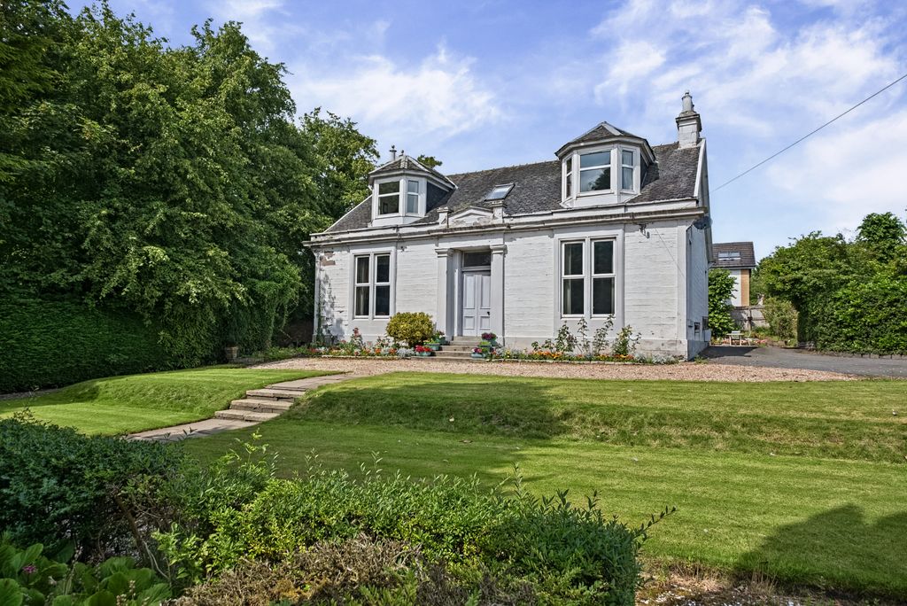Property photo 1 of 42