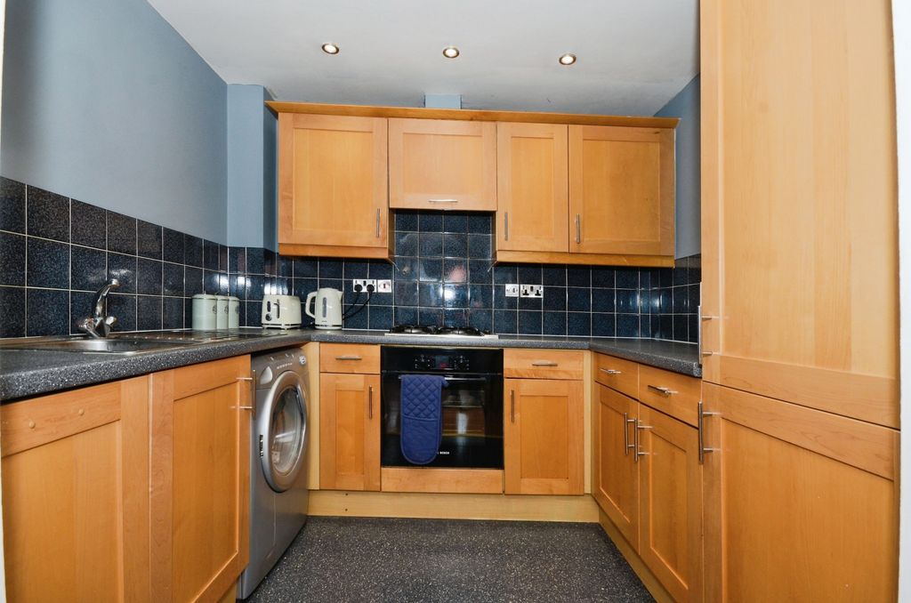 Property photo 3 of 8