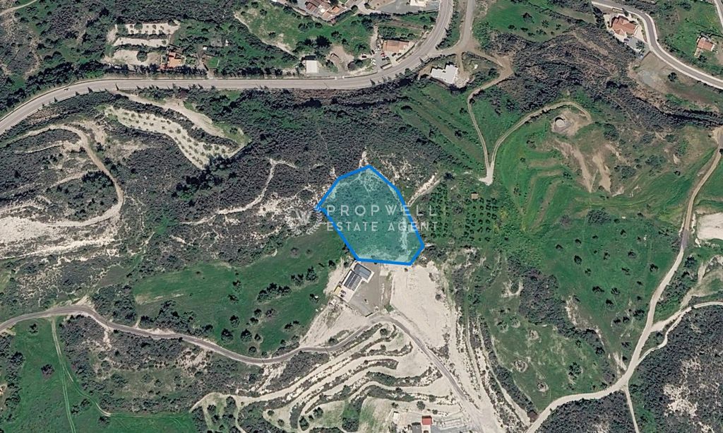 Property photo 1 of 2