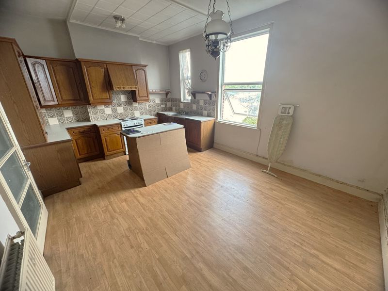 Property photo 3 of 12 Photo 10
