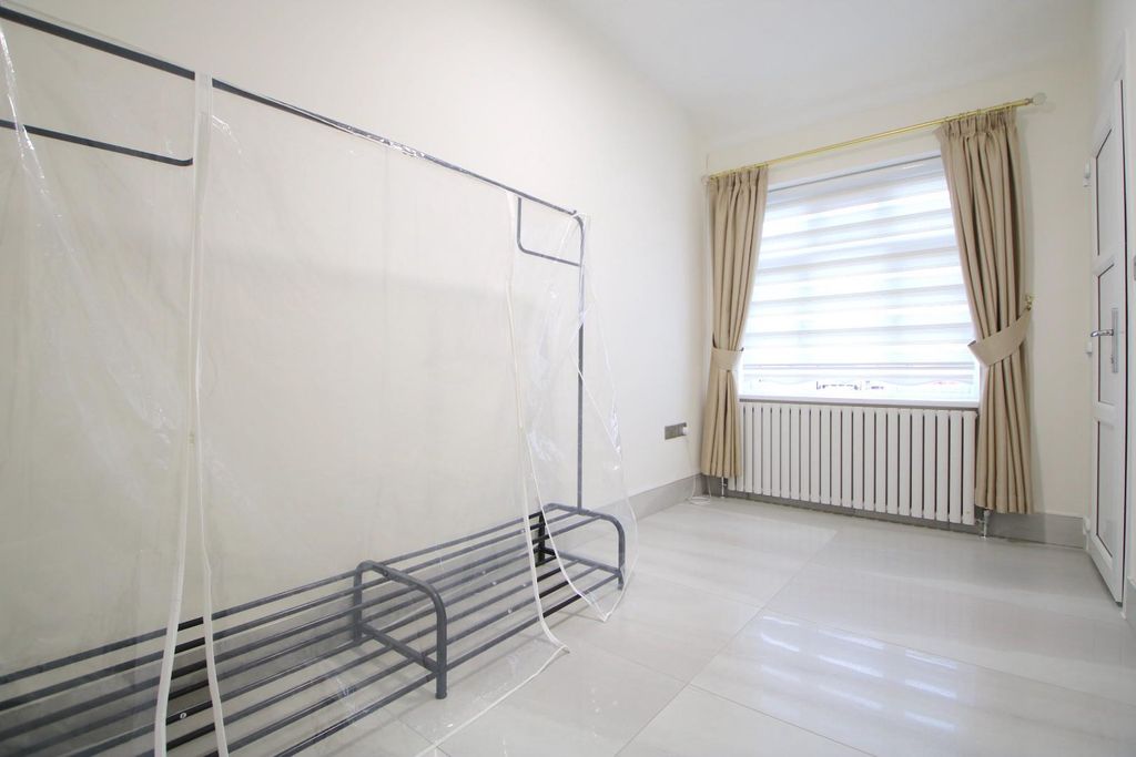 Property photo 3 of 6 Img_3416.Jpg