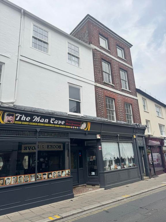 Property photo 2 of 2 View From Pyle Street Of Additional Accommodation