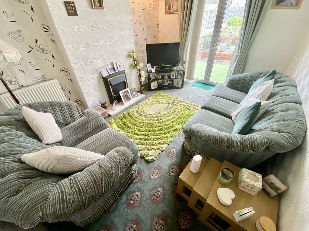 Property photo 3 of 16 Sitting Room