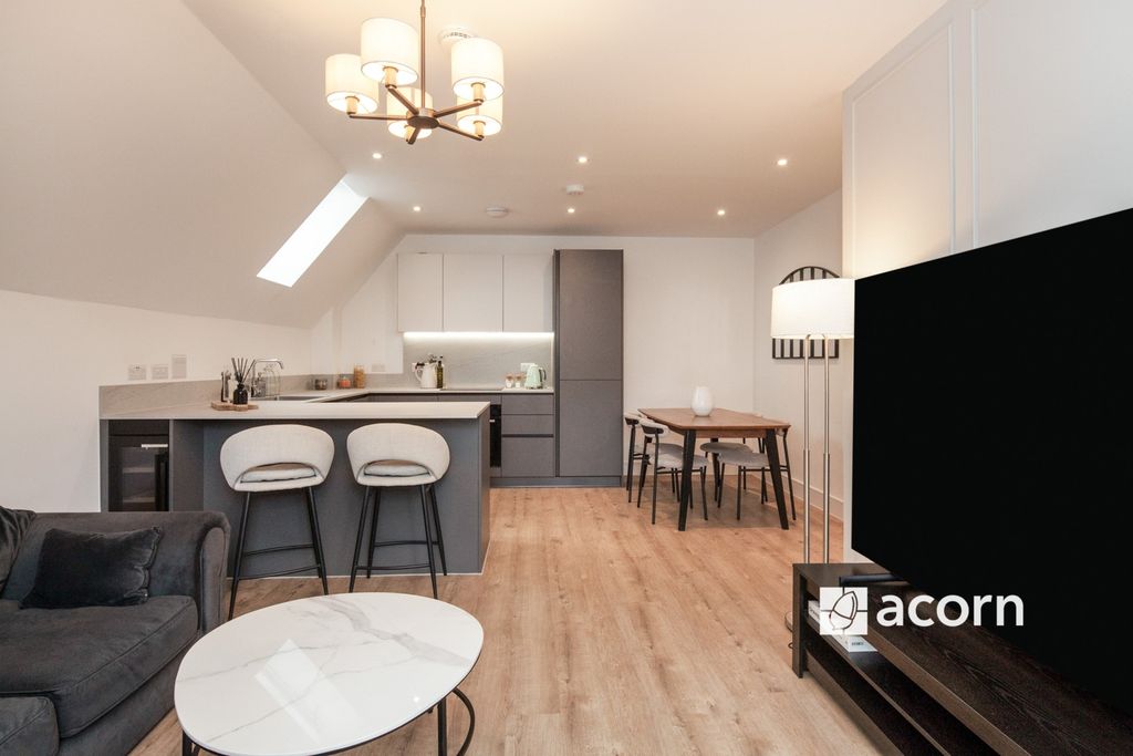 Property photo 1 of 10 Reception