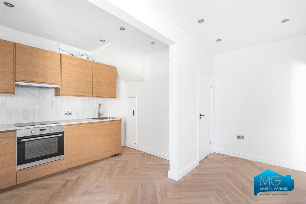 Property photo 2 of 12 Picture No. 09