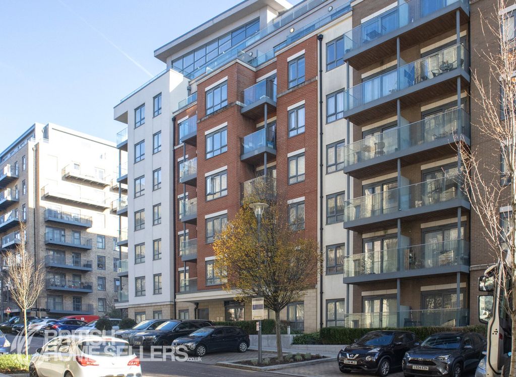 Property photo 1 of 10 Picture No. 11