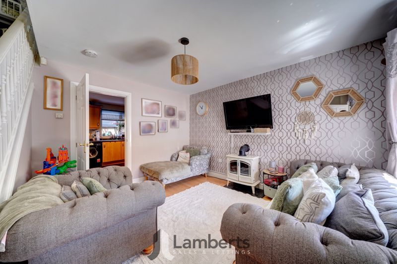 Property photo 2 of 15 Lounge