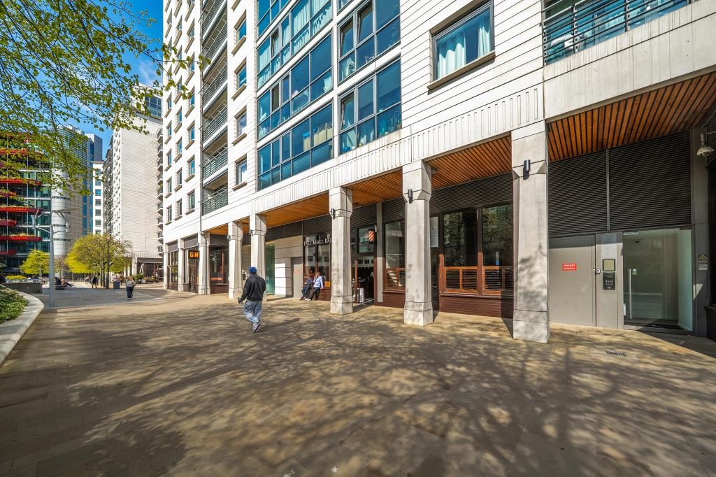 Property photo 3 of 18 External View