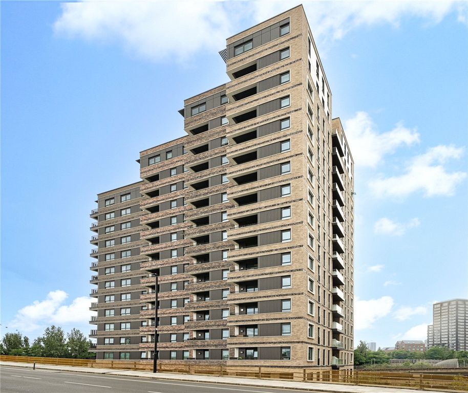 Property photo 3 of 17 Picture No. 20