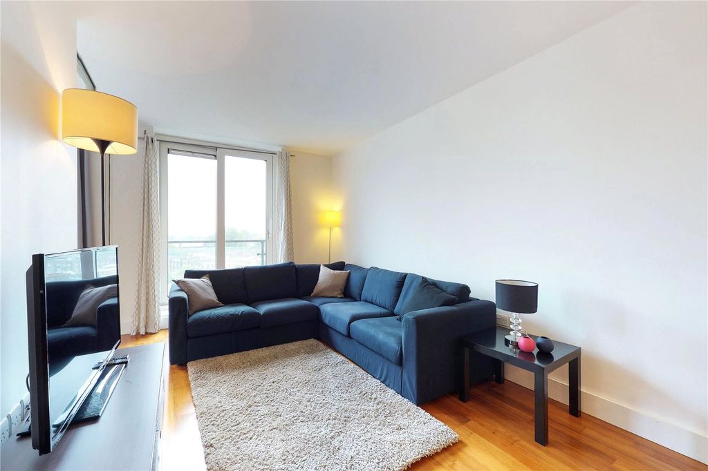 Property photo 1 of 10 Picture No. 15