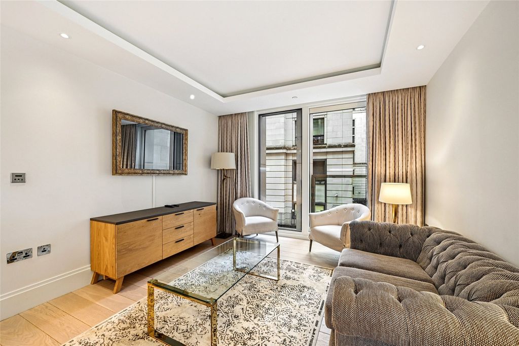 Property photo 2 of 17 Picture No. 10