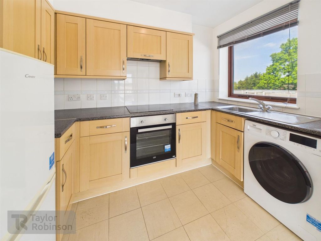 Property photo 2 of 9 Cam02600G0-Pr0728-Still008.Jpg